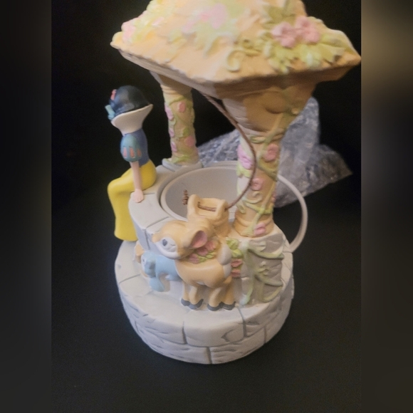 Scentsy Snow White Wax Warmer - Multicolor - Picture 5 of 5